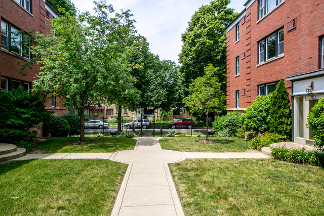 149 Callan Avenue, Unit 1W Evanston, IL 60202 - Photo 17 of 19