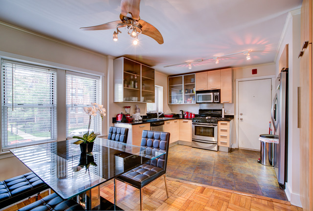 149 Callan Avenue, Unit 1W Evanston, IL 60202 - Photo 5 of 19
