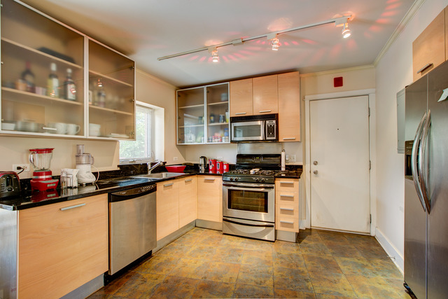 149 Callan Avenue, Unit 1W Evanston, IL 60202 - Photo 6 of 19