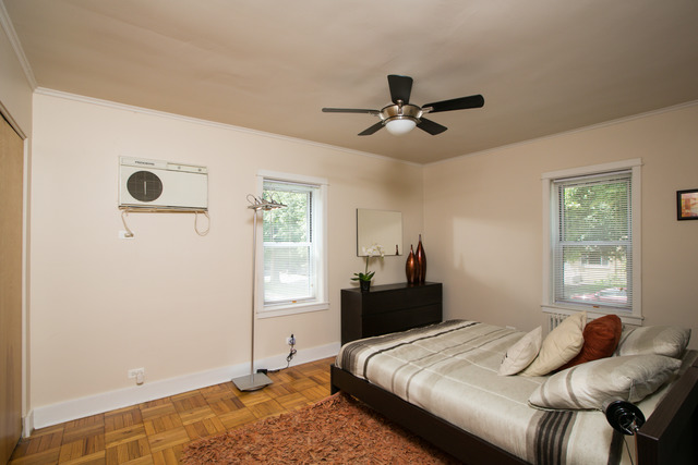 149 Callan Avenue, Unit 1W Evanston, IL 60202 - Photo 9 of 19