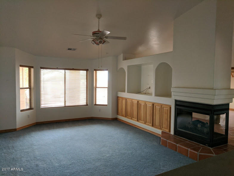 34410 West Eclipse Road Stanfield, AZ 85172 - Photo 14 of 48 Livingroom