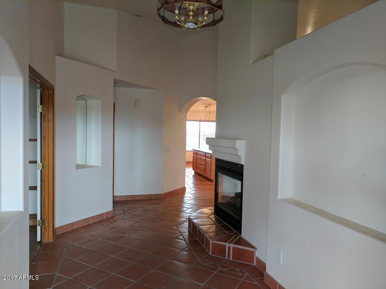 34410 West Eclipse Road Stanfield, AZ 85172 - Photo 17 of 48 Front Hallway