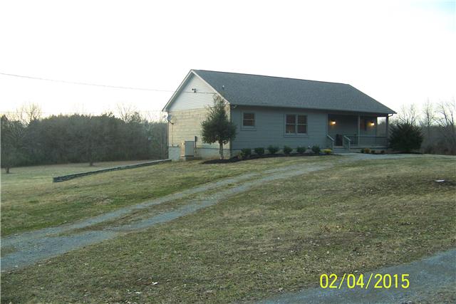 1062 Logue Road Mount Juliet, TN 37122 - Photo 2 of 20 a view of a house with a yard