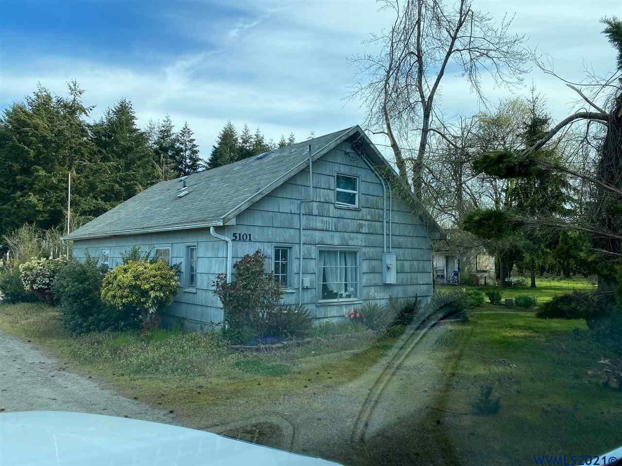 5101 Hazelgreen Road Northeast Salem, OR 97305 - Photo 10 of 18