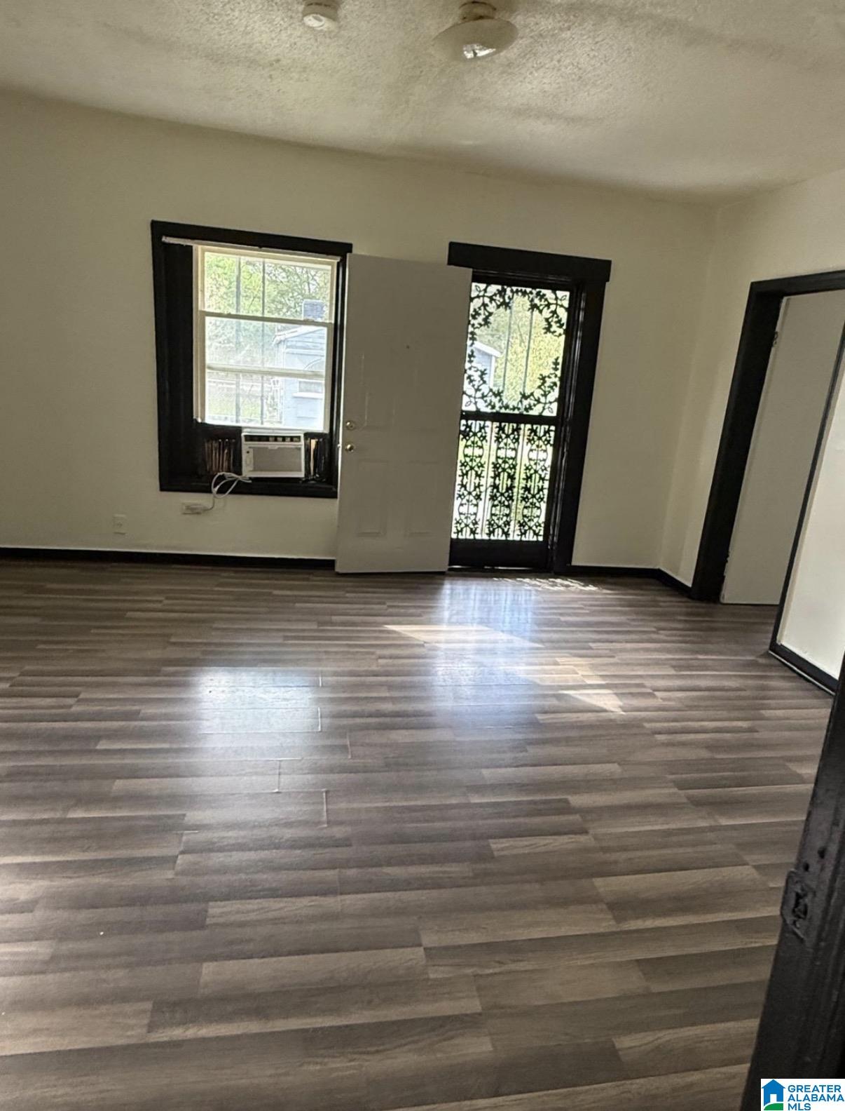 933 Court T Birmingham, AL 35214 - Photo 2 of 11