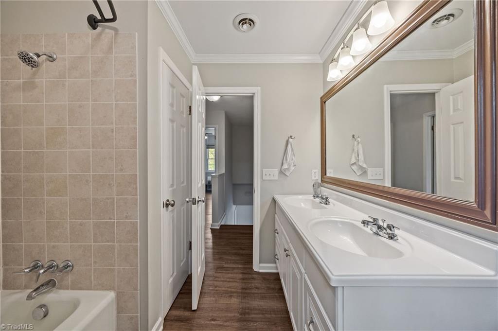 511 Rockspring Road High Point, NC 27262 - Photo 26 of 44