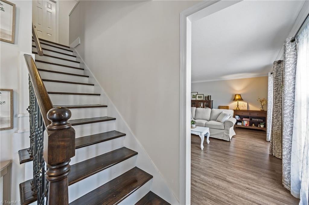 511 Rockspring Road High Point, NC 27262 - Photo 8 of 44