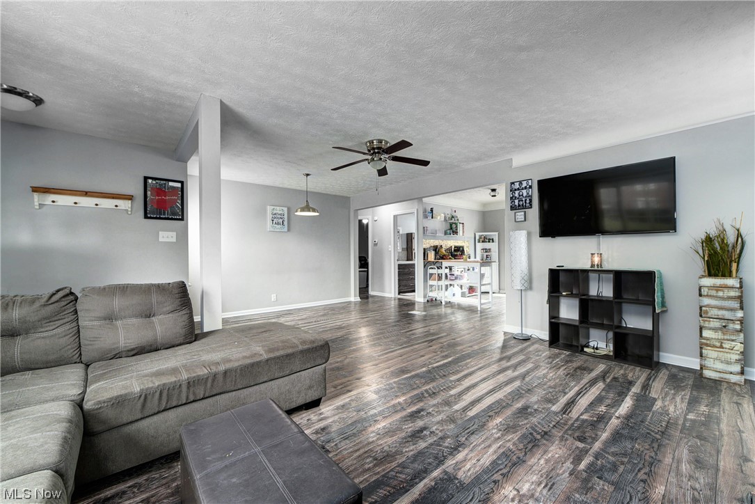 1187 Churchill Road Cleveland, OH 44124 - Photo 8 of 25