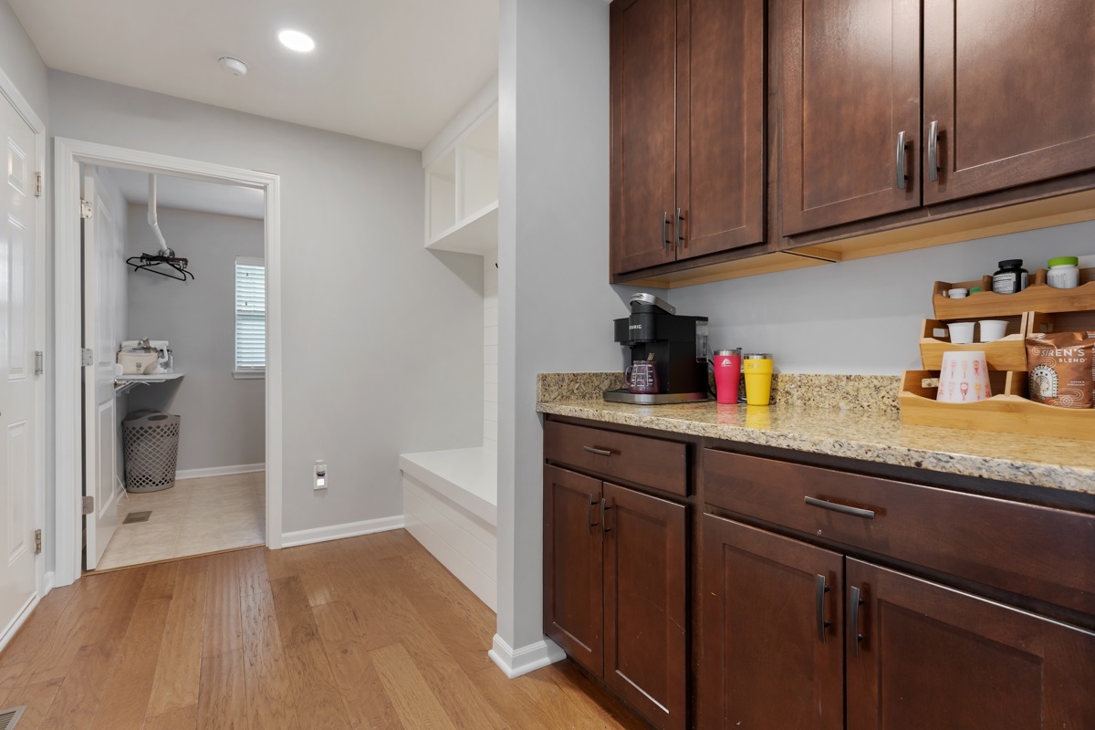 1430 Souders Avenue Elburn, IL 60119 - Photo 13 of 37 a kitchen with granite countertop a oven and cabinets