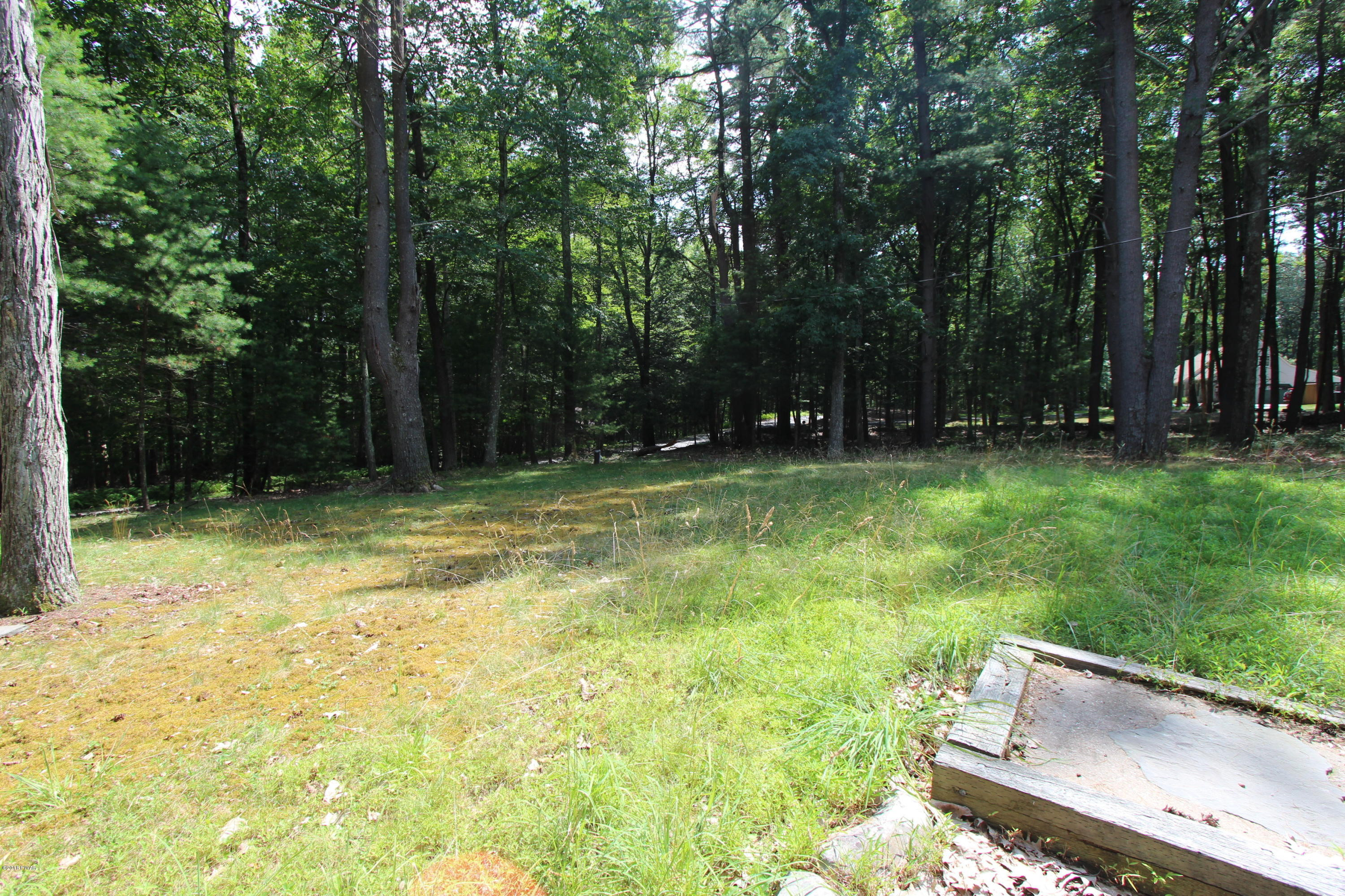 121 Stone Field Road Milford, PA 18337 - Photo 3 of 16