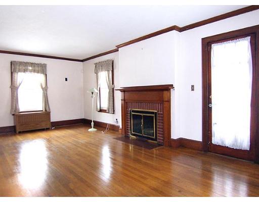 137 Manchester Terrace Springfield, MA 01108 - Photo 5 of 11