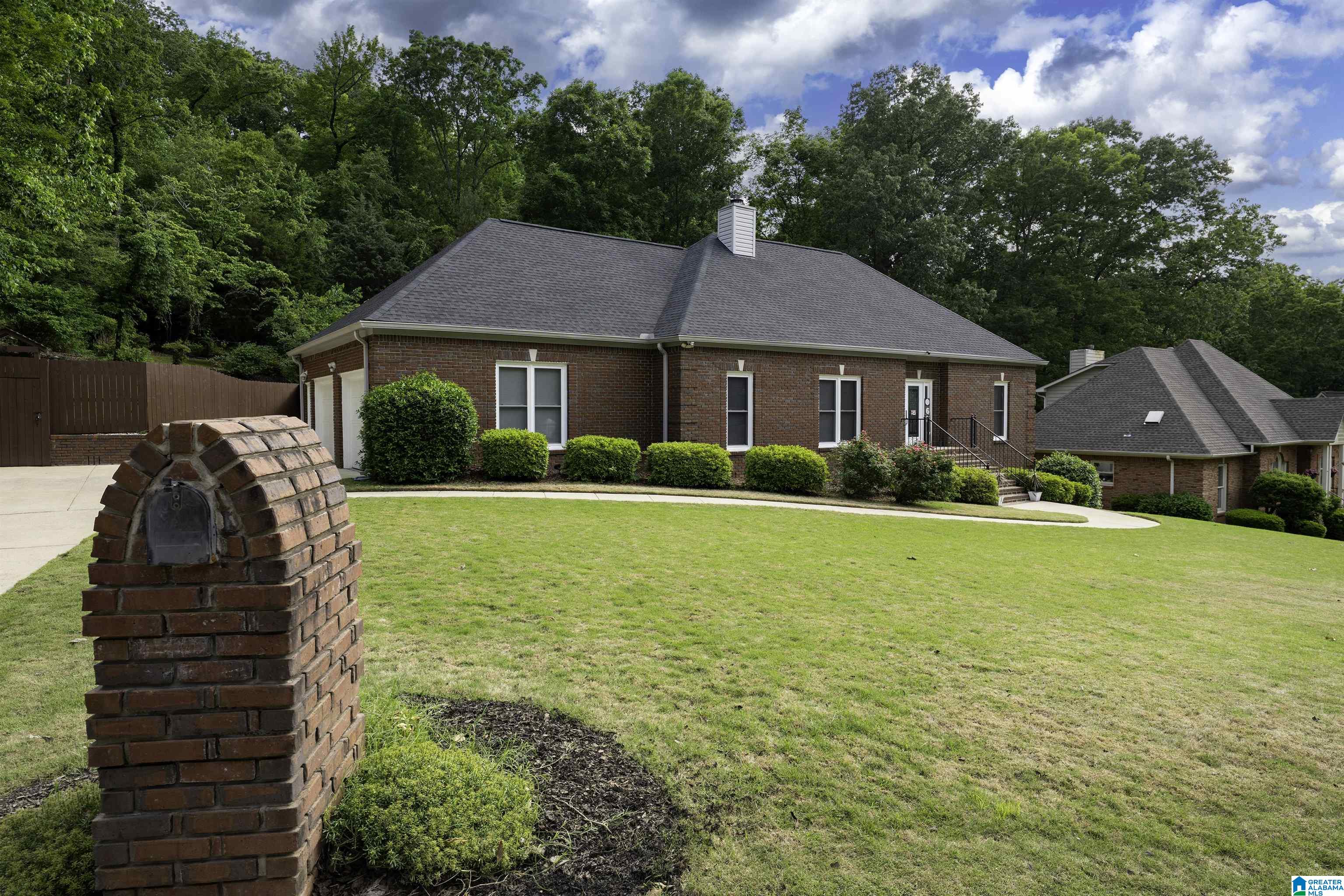 6217 Windsor Lane Pinson, AL 35126 - Photo 1 of 44