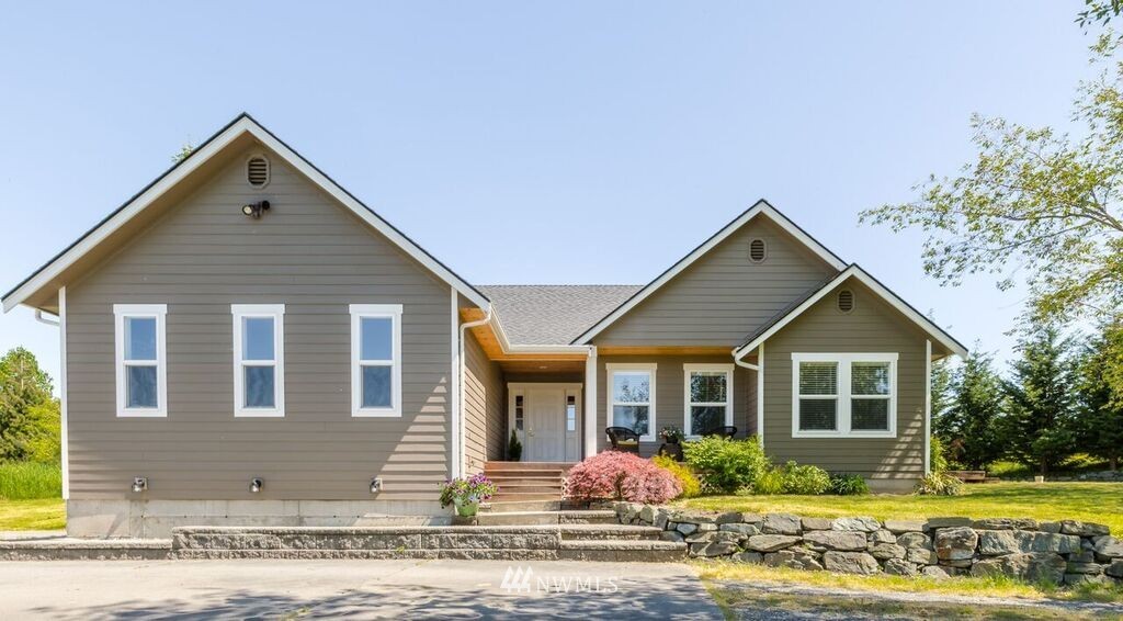 265 East Axton Road Bellingham, WA 98226 - Photo 1 of 25 Gallery Image 1