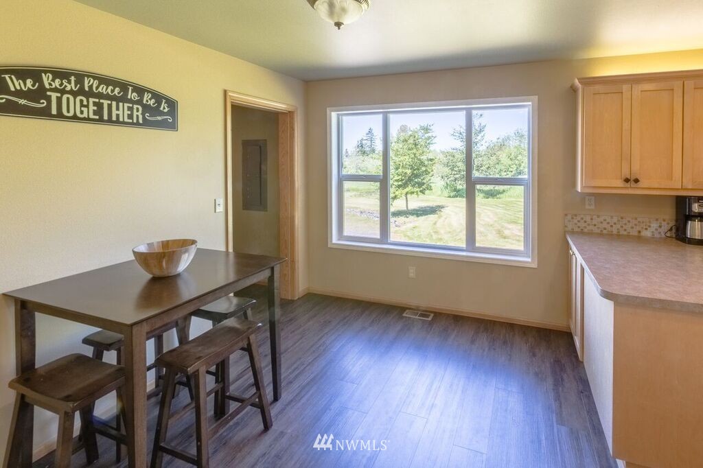 265 East Axton Road Bellingham, WA 98226 - Photo 8 of 25 Gallery Image 8