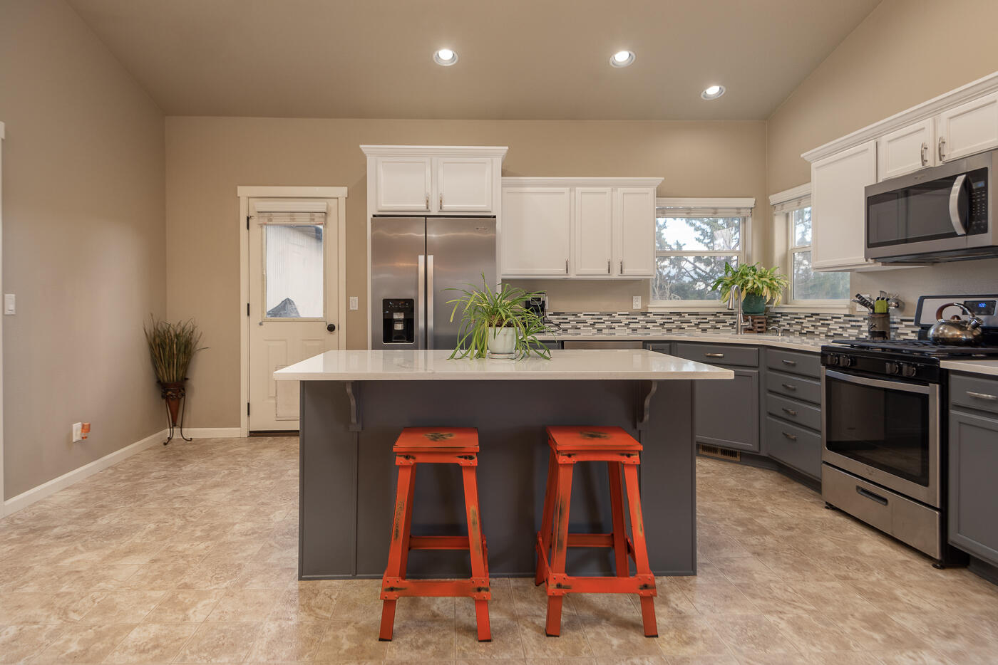 63790 Stanley Way Bend, OR 97701 - Photo 24 of 27 Kitchen