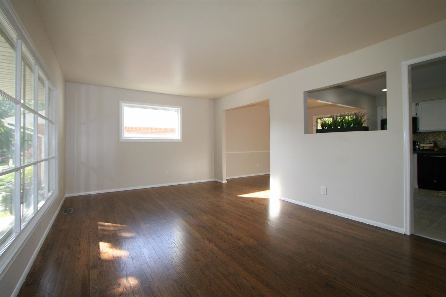 2712 Lillian Road Ann Arbor, MI 48104 - Photo 8 of 10 Photo 8