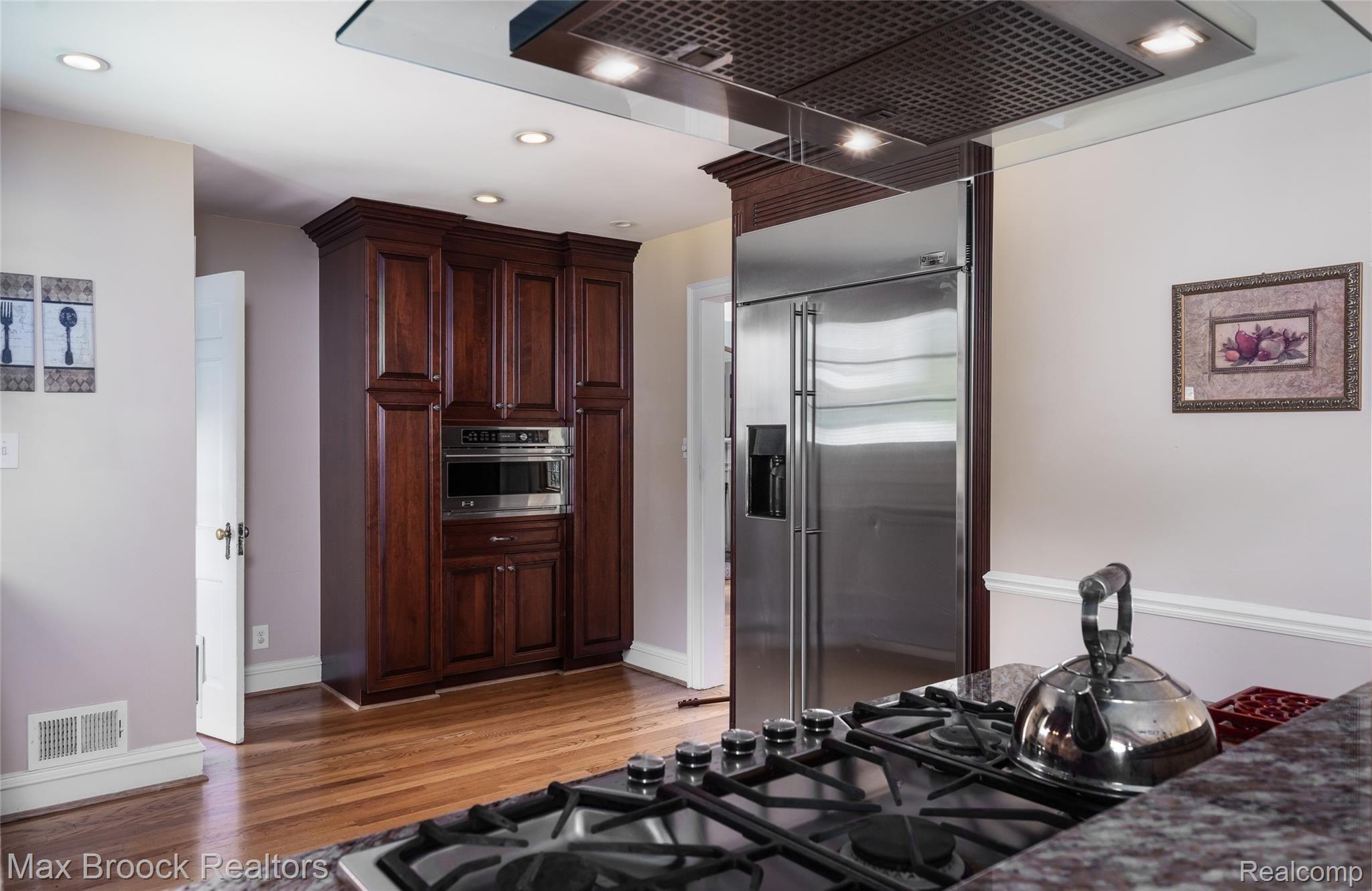 17 Hanover Road Pleasant Ridge, MI 48069 - Photo 14 of 32 Kitchen