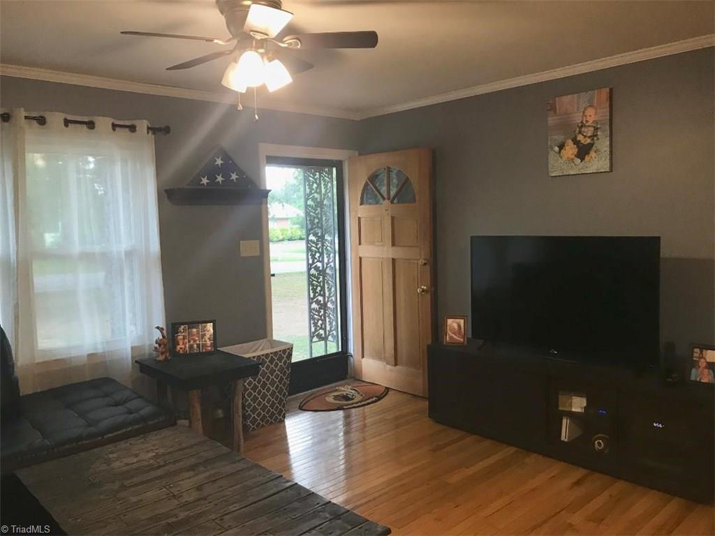 303 Stratford Road Lexington, NC 27292 - Photo 2 of 8