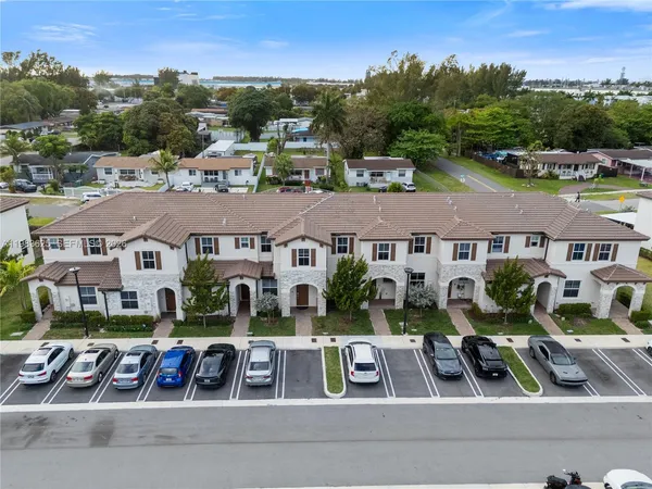 $3,000 | 12258 Northwest 24th Place, Miami, FL 33167