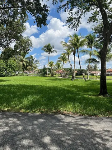 $539,900 | 9136 Northwest 192nd Terrace, Hialeah, FL 33018