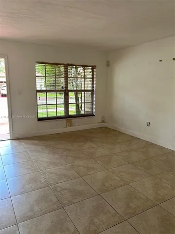 $539,900 | 9136 Northwest 192nd Terrace, Hialeah, FL 33018