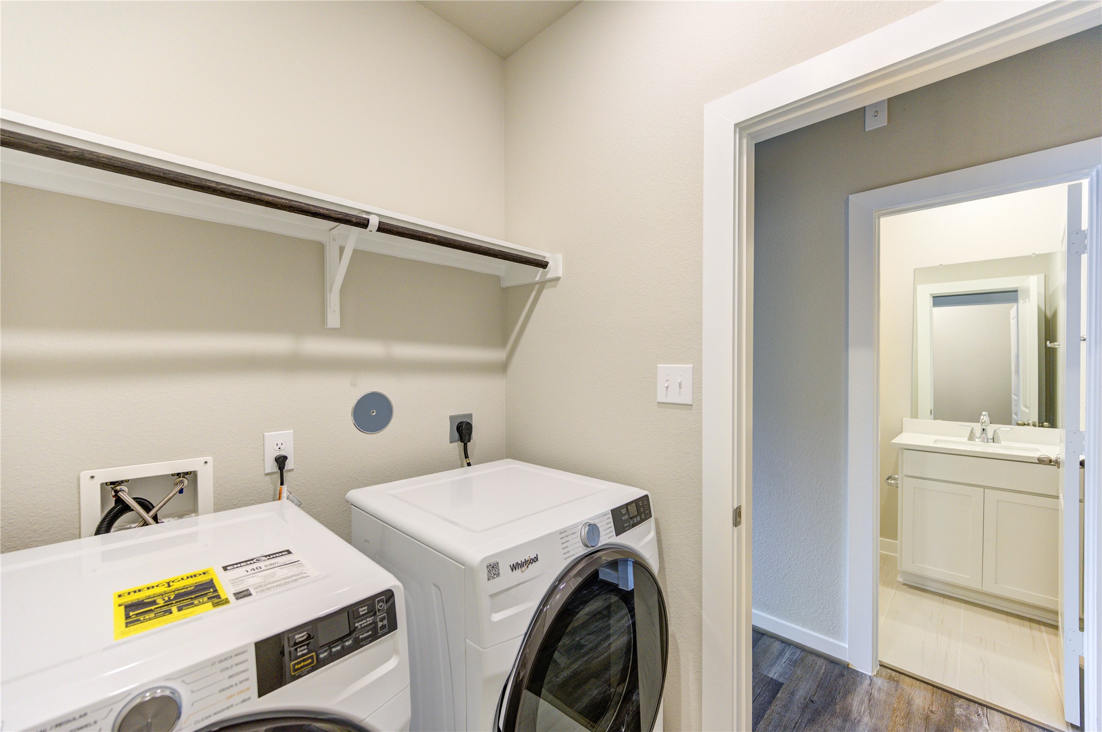 6219 Lost Rdg Lane Richmond, TX 77469 - Photo 14 of 50 a view of washer and dryer