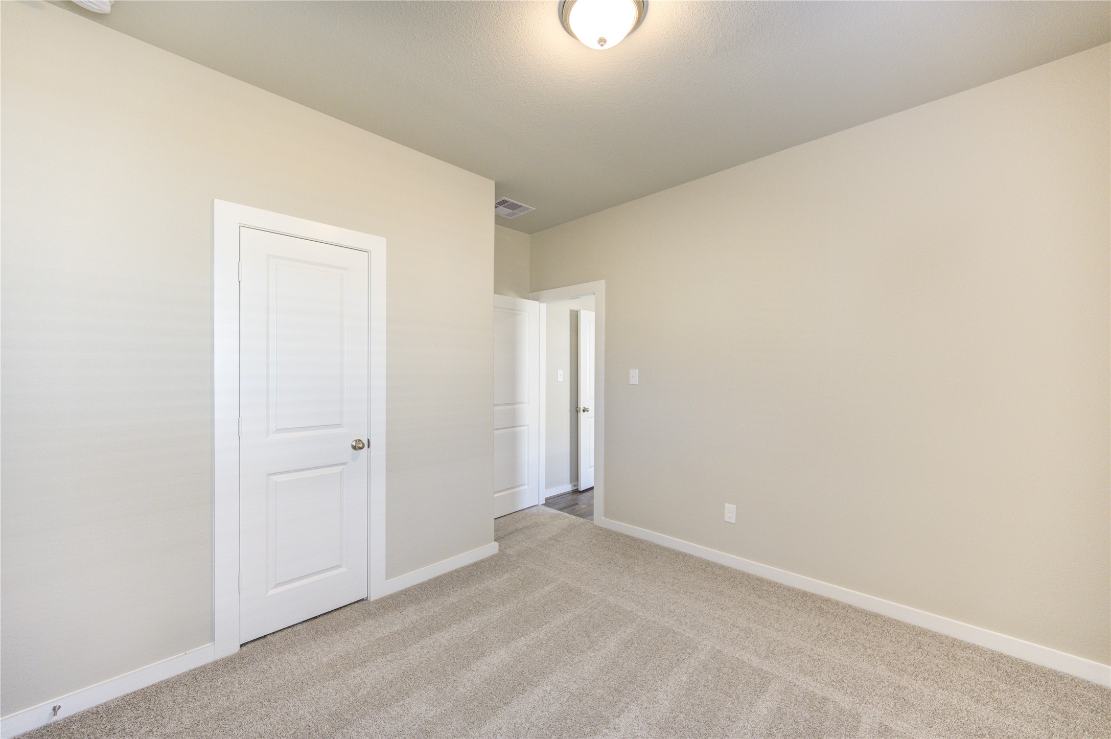 6219 Lost Rdg Lane Richmond, TX 77469 - Photo 49 of 50 an empty room with closet