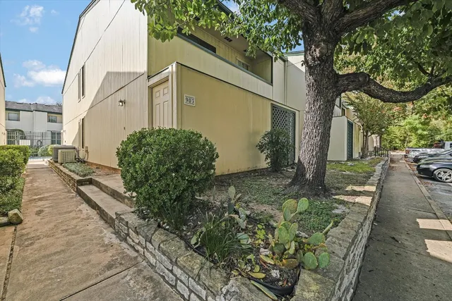 $195,000 | 6718 Silvermine Drive, Unit 903, Austin, TX 78736