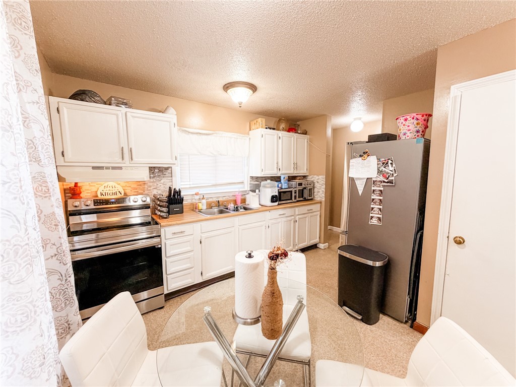 142 Brook Street Woonsocket, RI 02895 - Photo 4 of 29