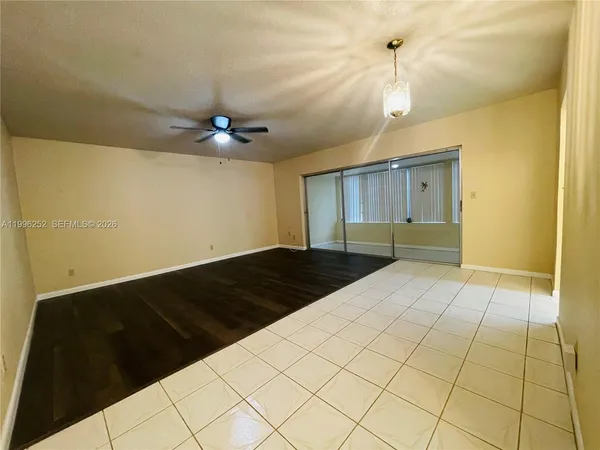 $2,000 | 16924 Southwest 112th Court, Unit V3342, Miami, FL 33157