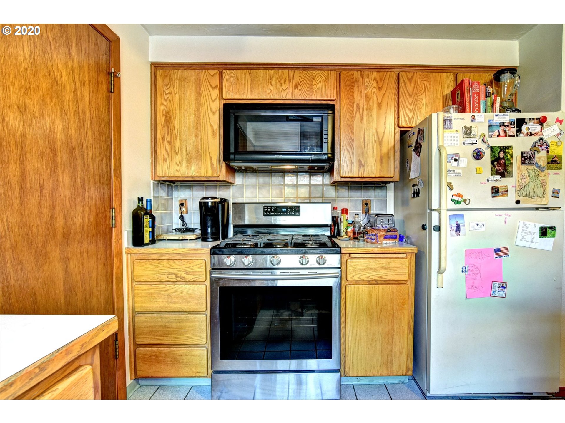 660 70th Street Springfield, OR 97478 - Photo 11 of 29 Gallery Image 11