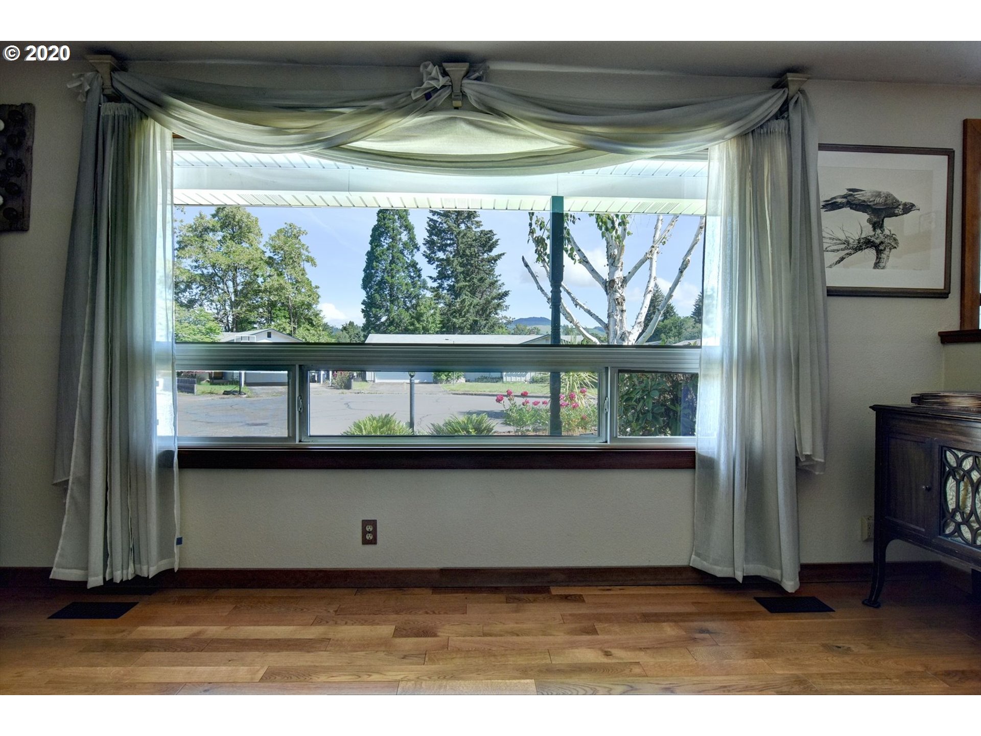 660 70th Street Springfield, OR 97478 - Photo 8 of 29 Gallery Image 8