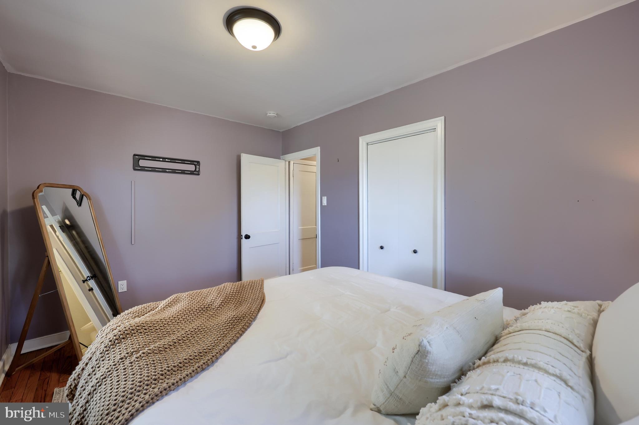 20 Willis Lane Lancaster, PA 17602 - Photo 22 of 39 a bedroom with a bed and a couch