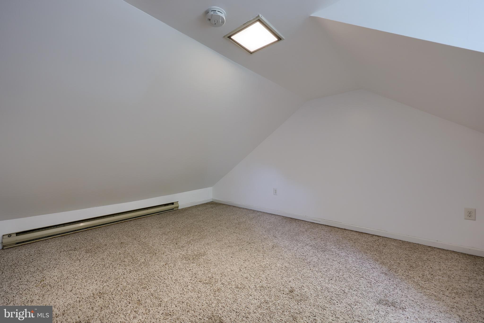 20 Willis Lane Lancaster, PA 17602 - Photo 23 of 39 an empty room with a empty space and window