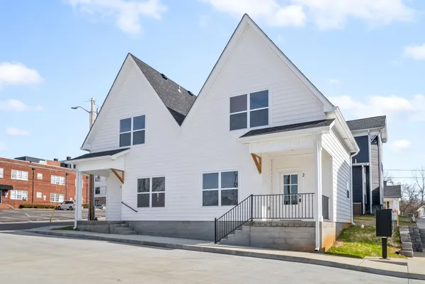 $1,200 | 106 Cooper Place, Unit 1, Clarksville, TN 37040