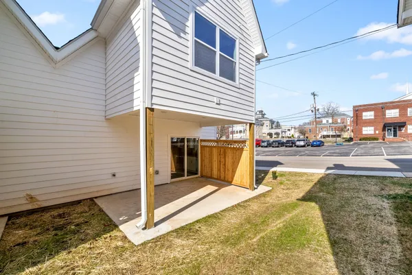 $1,200 | 106 Cooper Place, Unit 1, Clarksville, TN 37040