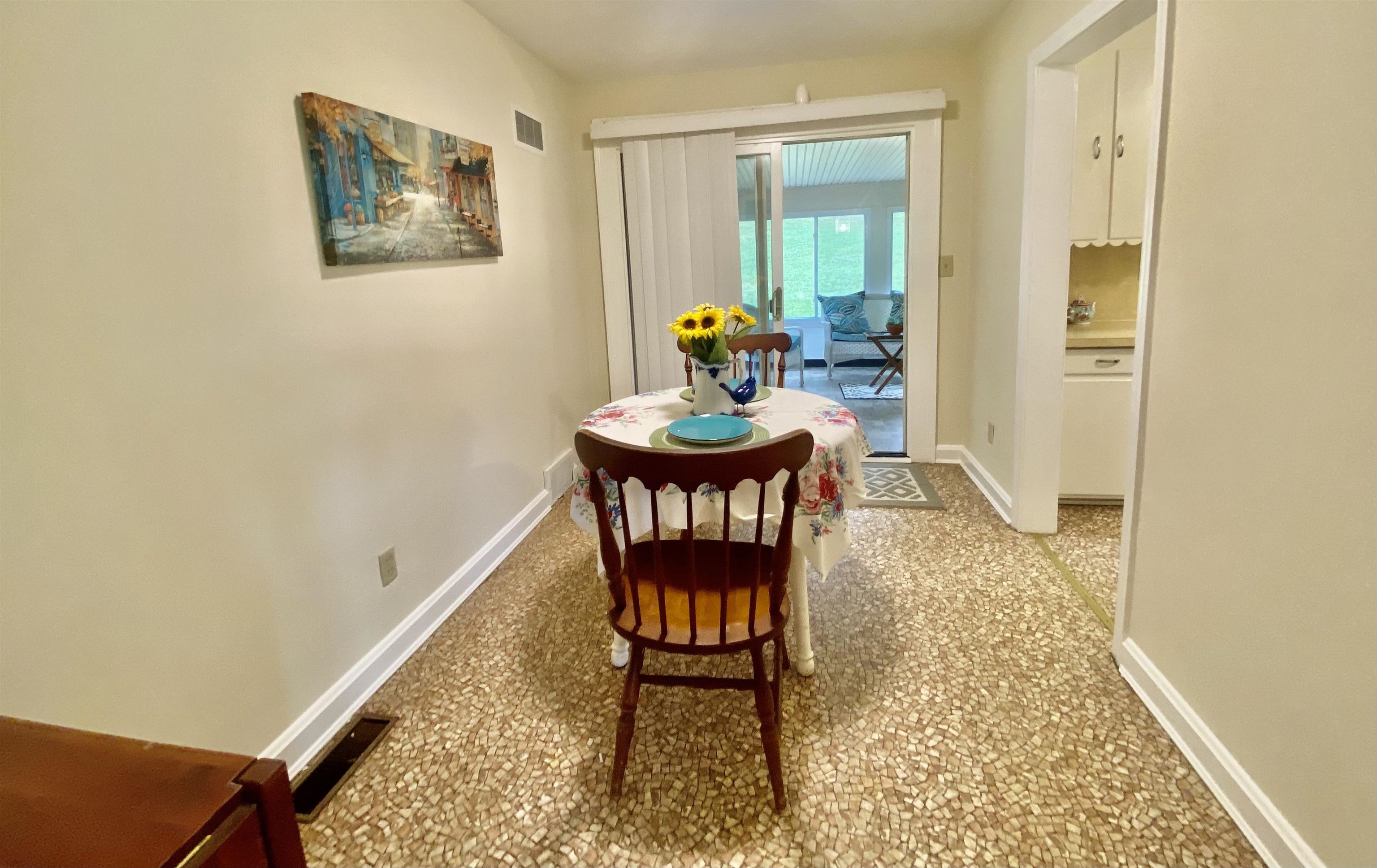 1521 Spring Hill Road Staunton, VA 24401 - Photo 14 of 37 Gallery Image 14