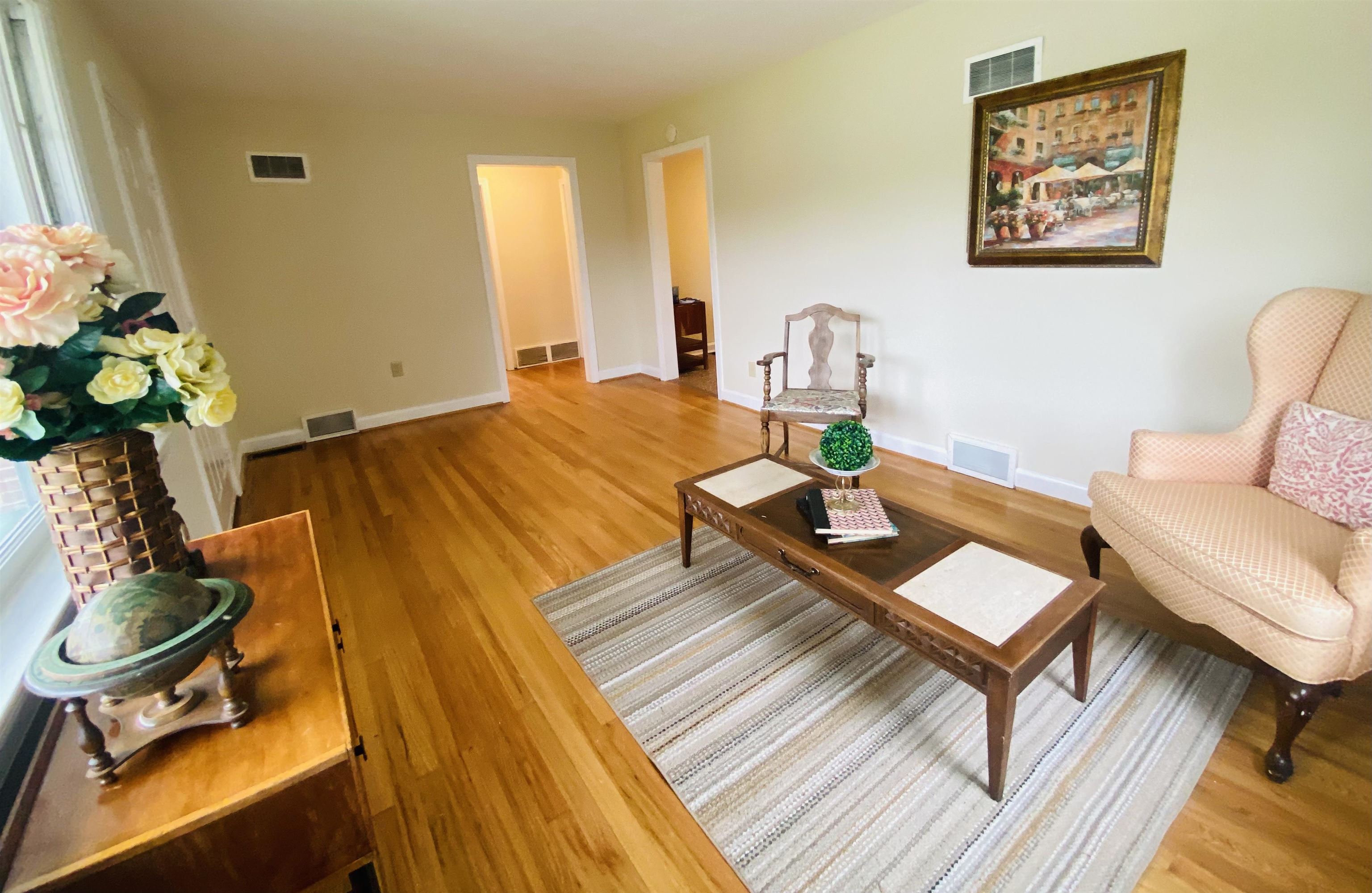 1521 Spring Hill Road Staunton, VA 24401 - Photo 3 of 37 Gallery Image 3