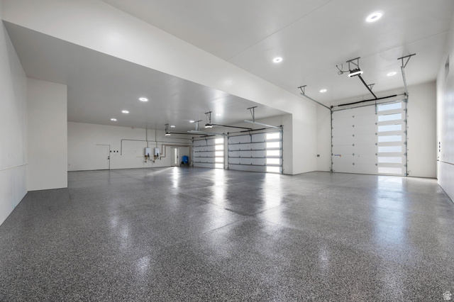 476 Spring Drive Toquerville, UT 84774 - Photo 64 of 95 Garage featuring recessed lighting