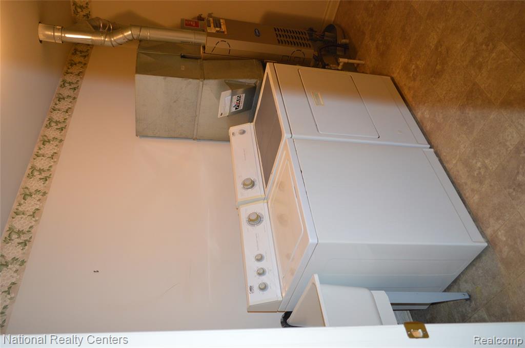 9642 Nook Road, Unit 7 Algonac, MI 48001 - Photo 13 of 15