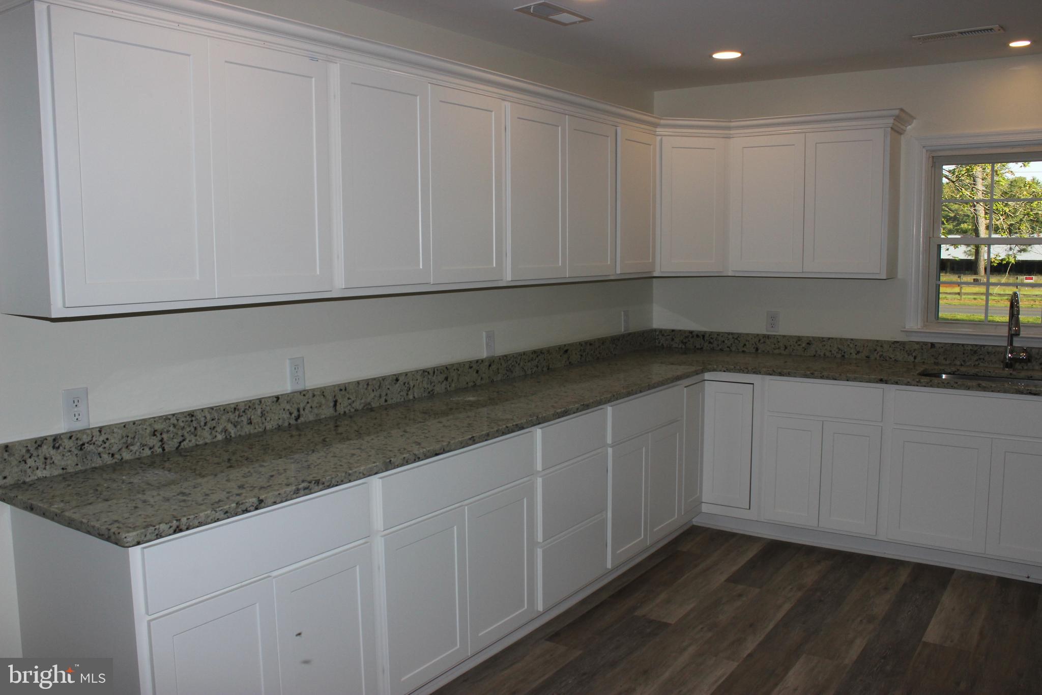 5205 Cooper Road Eden, MD 21822 - Photo 3 of 26 Lots of cabinets