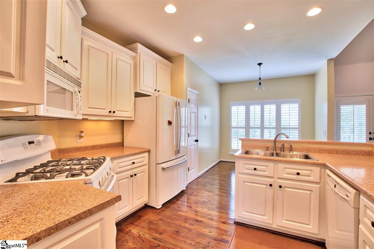 204 Forked Oak Way Fountain Inn, SC 29644 - Photo 11 of 27 Gallery Image 11