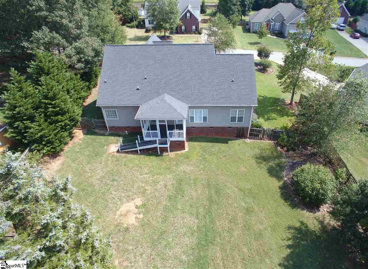 204 Forked Oak Way Fountain Inn, SC 29644 - Photo 3 of 27 Gallery Image 3