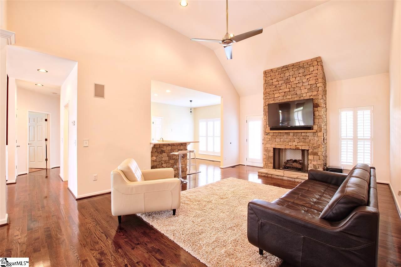 204 Forked Oak Way Fountain Inn, SC 29644 - Photo 8 of 27 Gallery Image 8