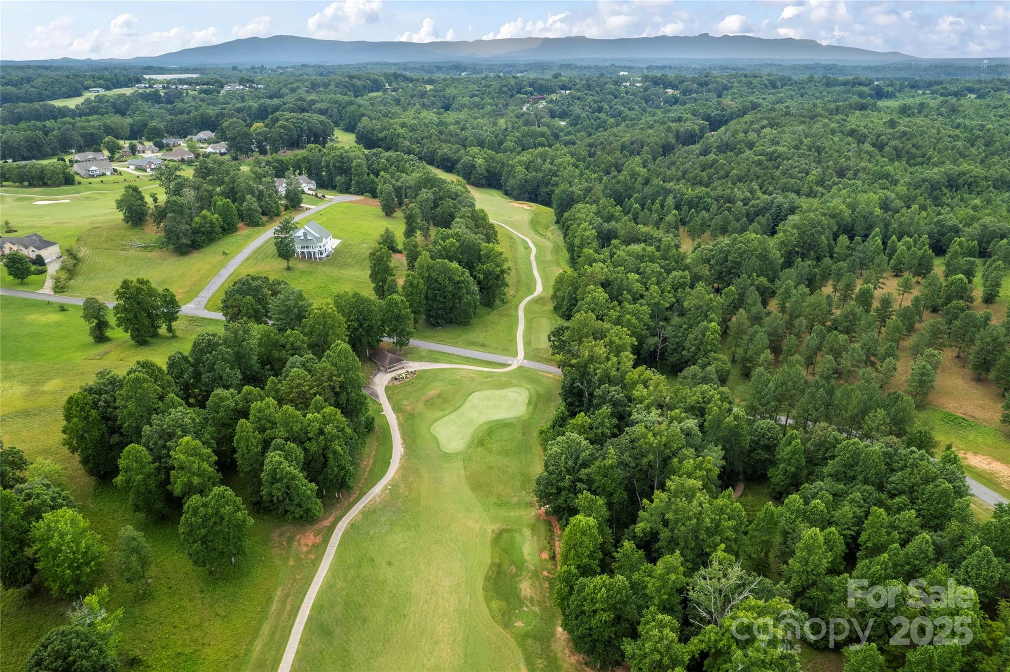 3615 Cornwell Court, Unit 149 Morganton, NC 28655 - Photo 11 of 20 a view of a garden with an outdoor space