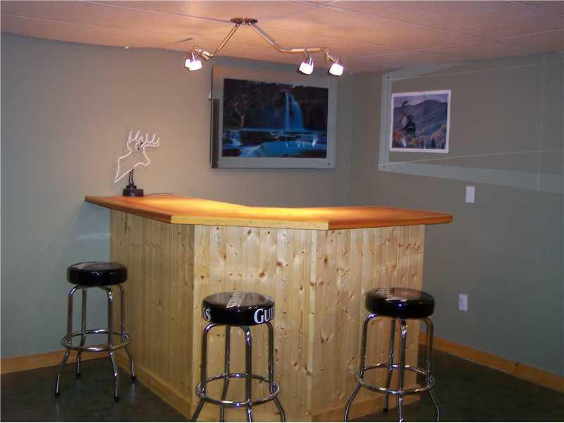 172 Beaver Dam Road Waterboro, ME 04061 - Photo 4 of 34 Den/Family/Great Room. This finished...