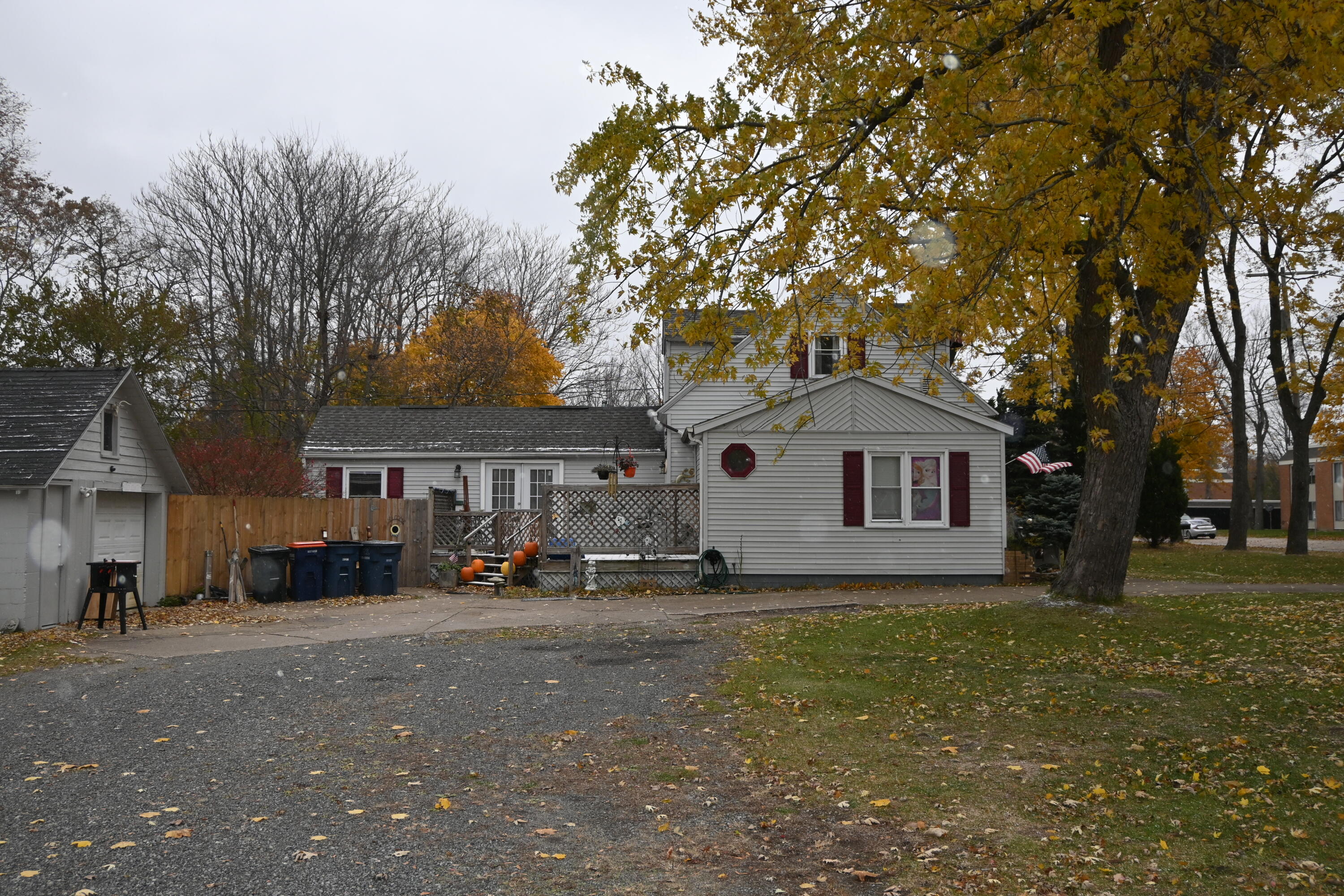 3305 Maple Grove Road Muskegon, MI 49441 - Photo 4 of 24 DSC_0106