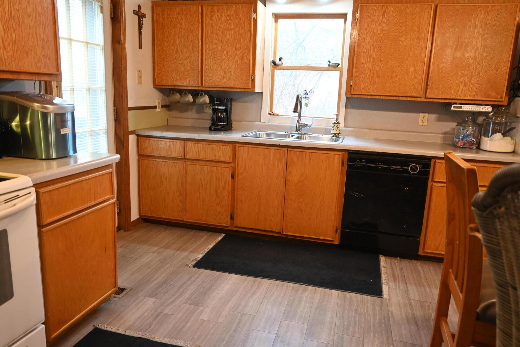 3305 Maple Grove Road Muskegon, MI 49441 - Photo 8 of 24 DSC_0056