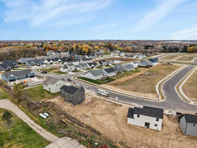 $119,900 | 1516 Dahlia, Stoughton, WI 53589