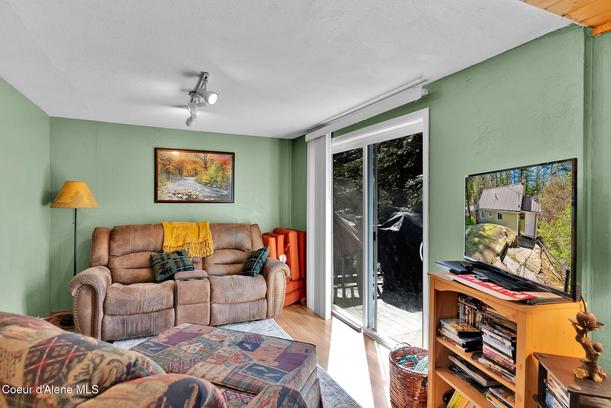51 Rocky Point Upper Road Plummer, ID 83851 - Photo 13 of 54 1000052457